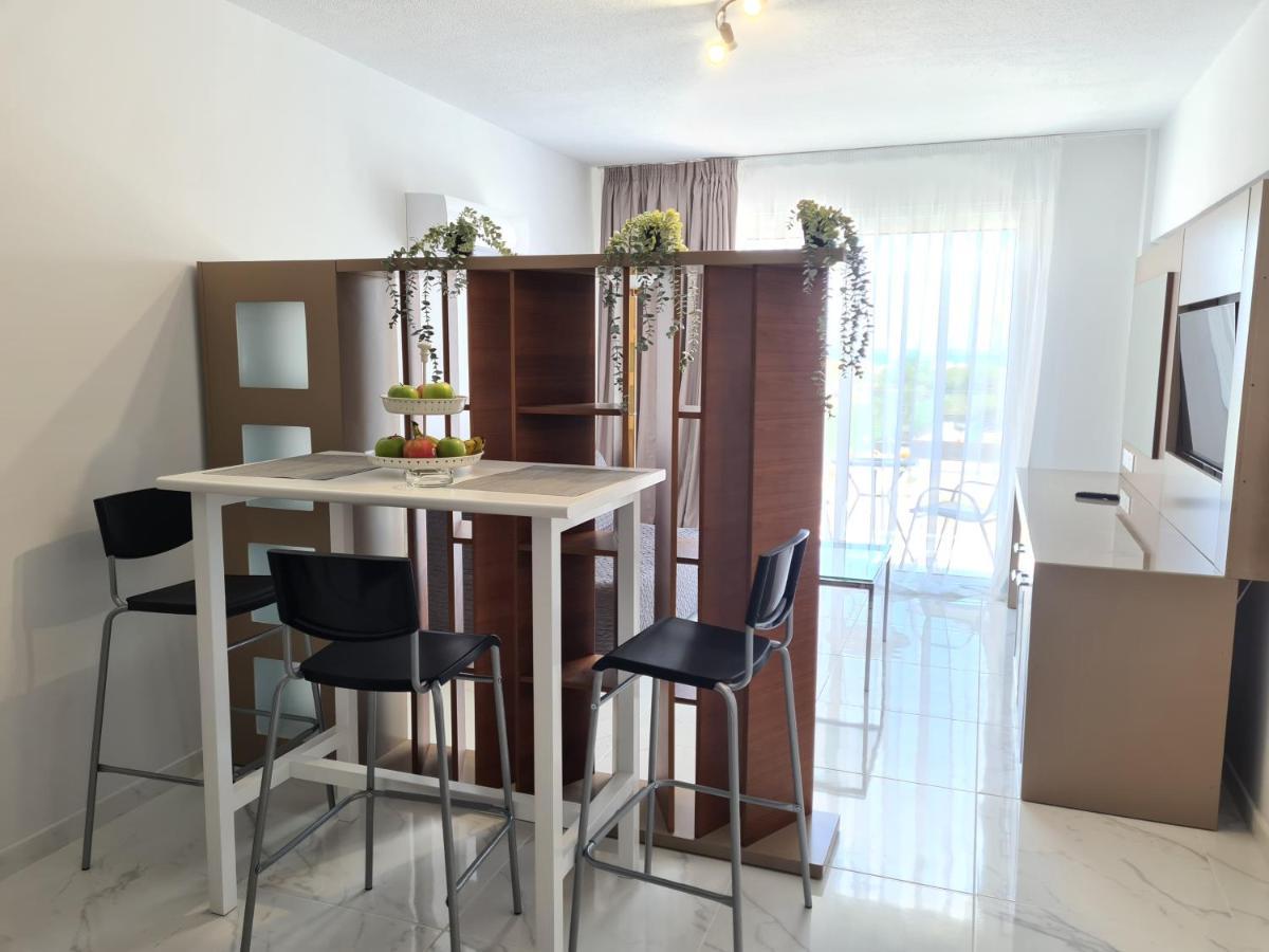 פאראלימני Fotoxenia Luxury Apts מראה חיצוני תמונה